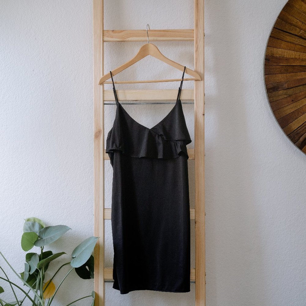 H&M Size M Women's Black Mini Dress Spaghetti Straps